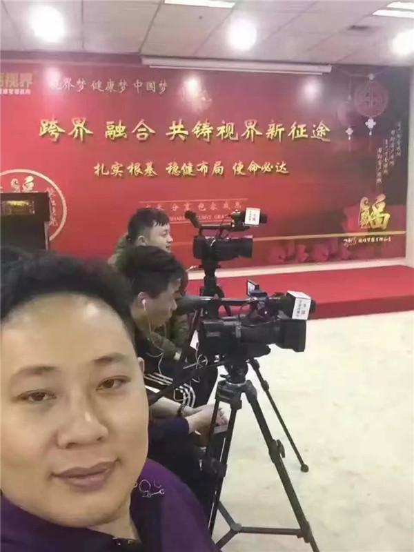媒體《品牌中國(guó)行》走進(jìn)易視界專(zhuān)題訪談拍攝中